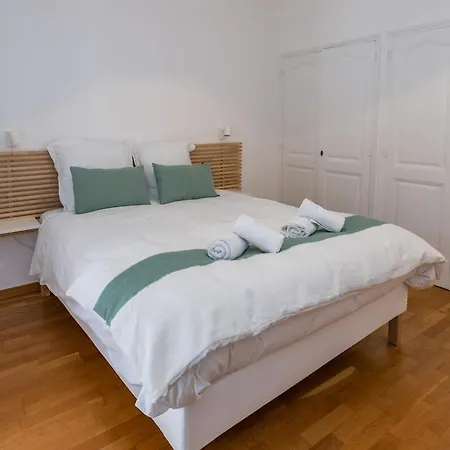 Pres D'avignon Elegante Avec Vue * Pujaut
